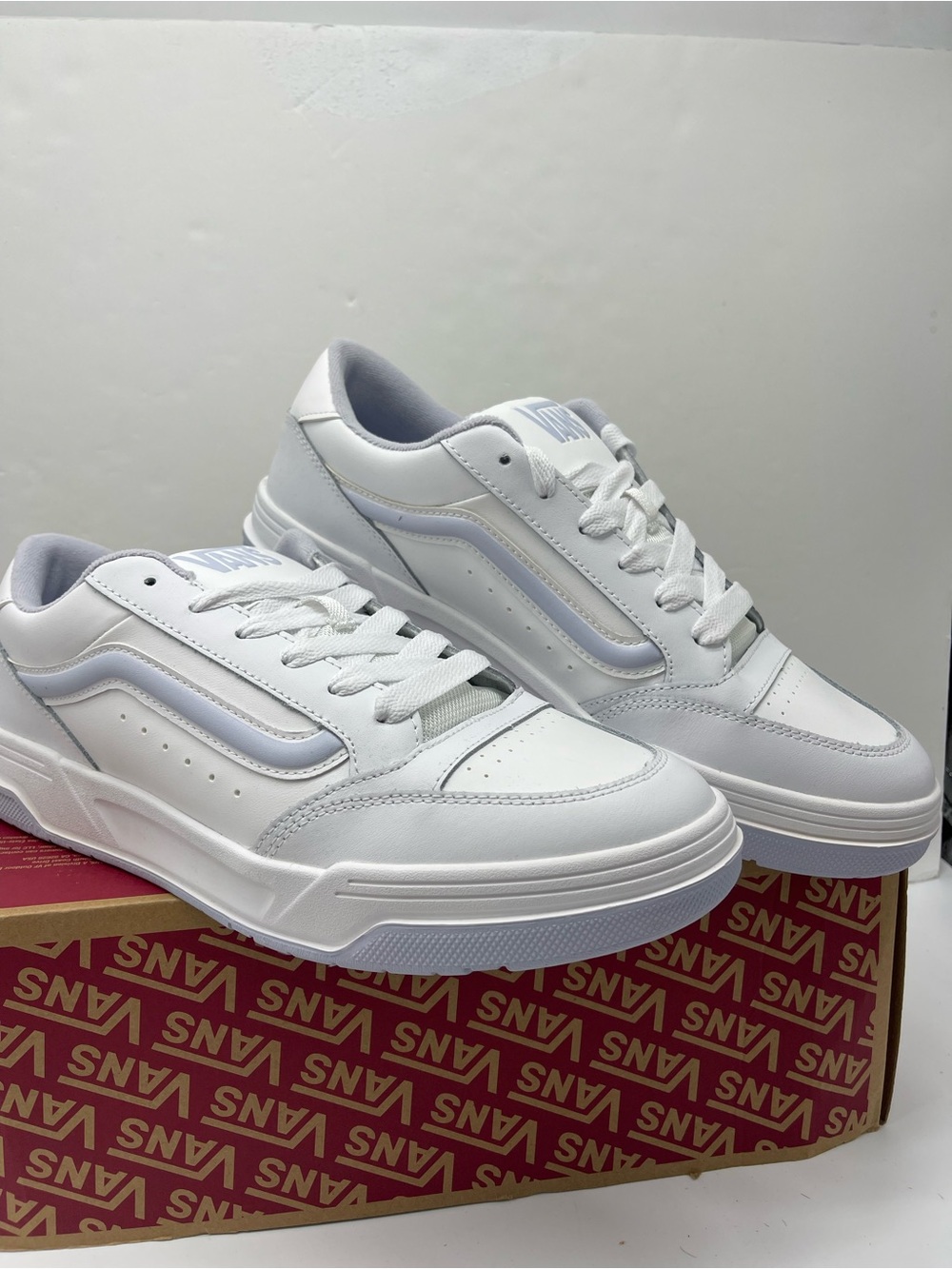 Vans Men’s Sz 13 Hylane Pop Baby Blue
VN000D1J689 Sneakers 
 Low-Top Skate - Picture 4 of 16